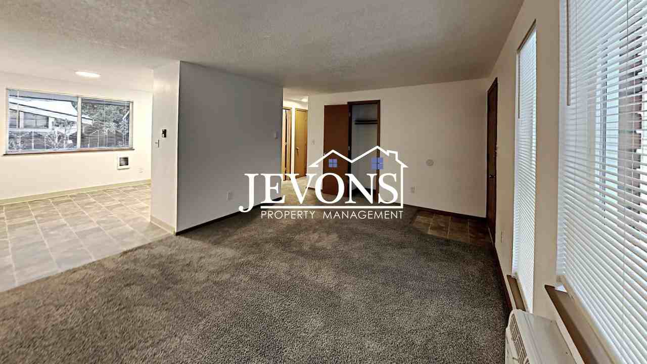 1117 Willow St Yakima, WA 98902 - Photo 6 of 31