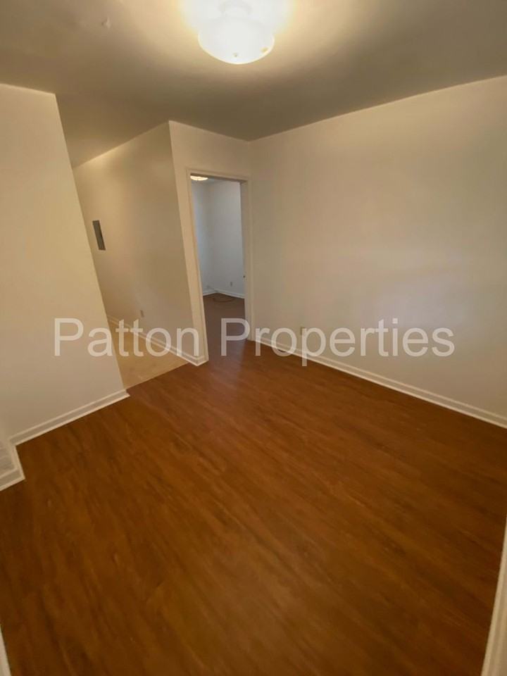 1239 N. Millwood Ave - Photo 3 of 8