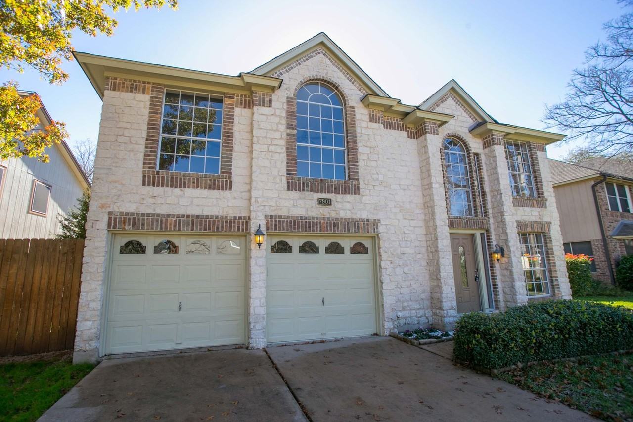 7901 Taranto Dr - Photo 2 of 33