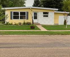featured image of 522 25th Ave Nw