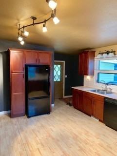 522 25th Ave Nw - Photo 3 of 16
