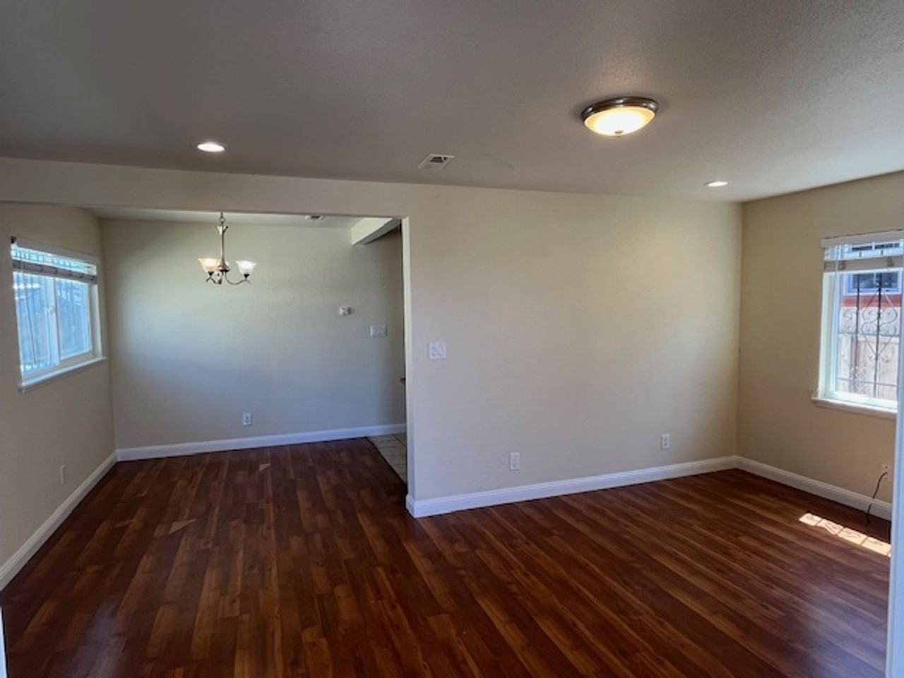440 S 16th St - Photo 3 of 29