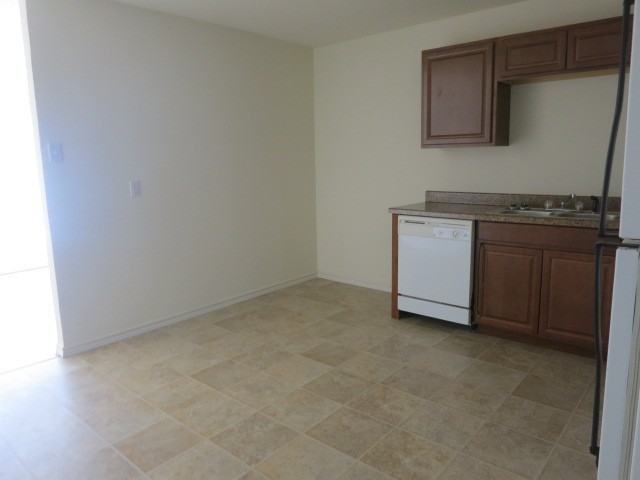 4614 Crockett St - Photo 6 of 9
