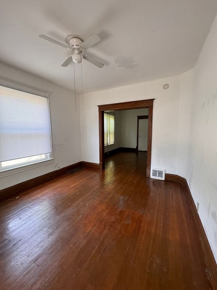 229 S Paul St - Photo 2 of 6