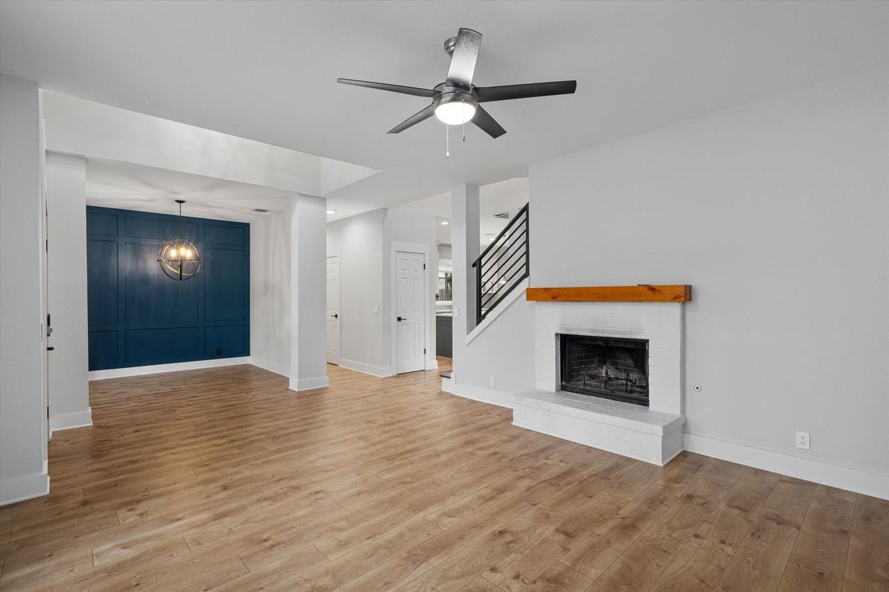 1203 Thackeray Ln - Photo 7 of 38