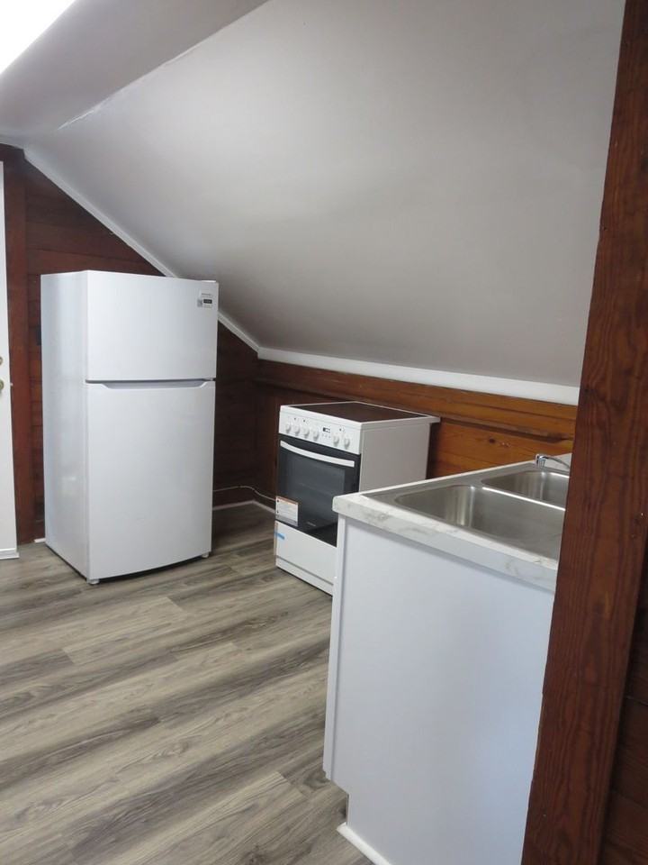 HOB409#-AS PM HOLD - Photo 3 of 18