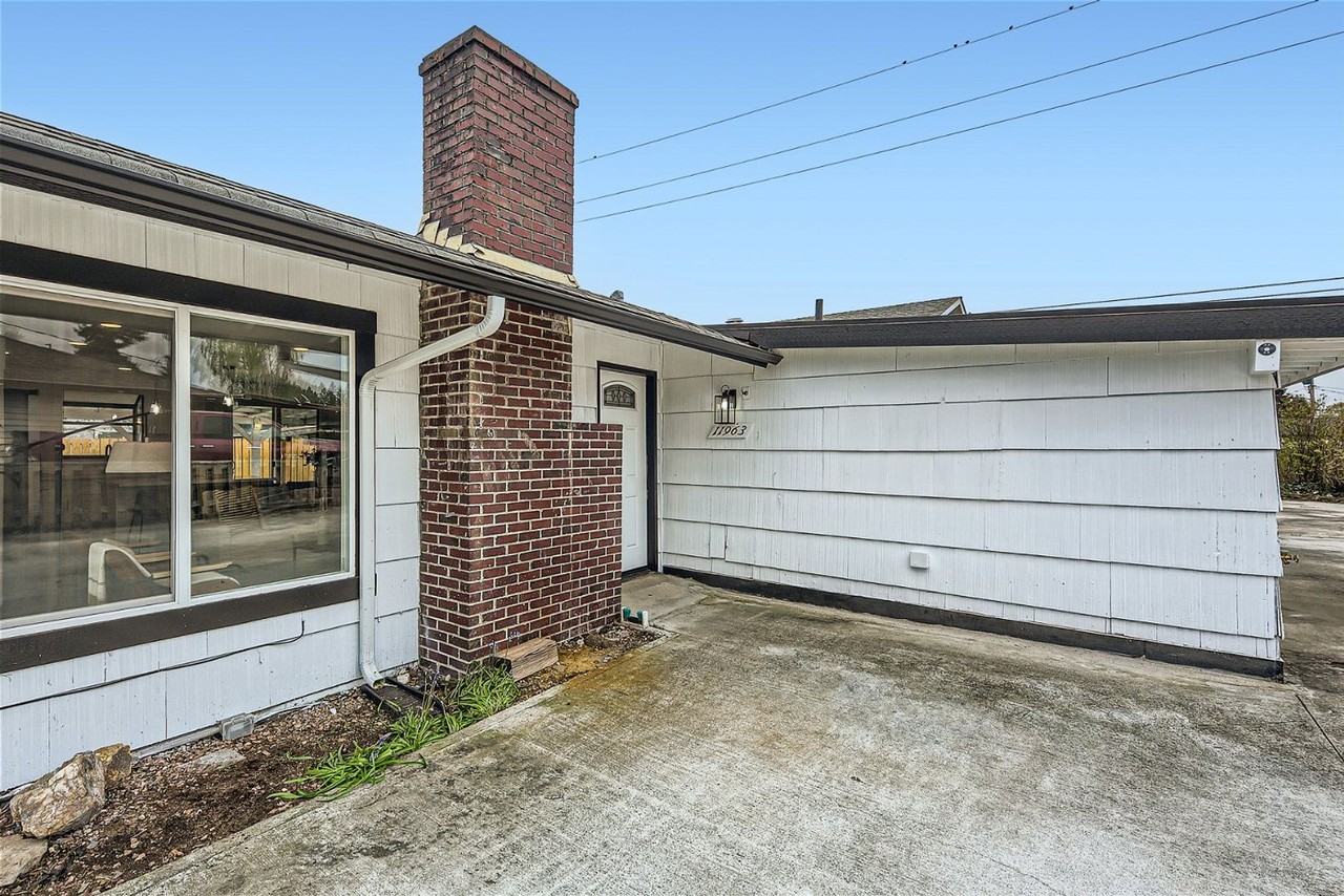 11963 Se 160th St - Photo 4 of 24