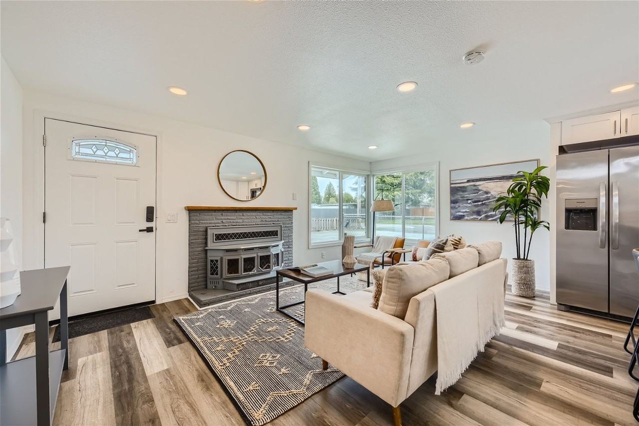 11963 Se 160th St - Photo 6 of 24