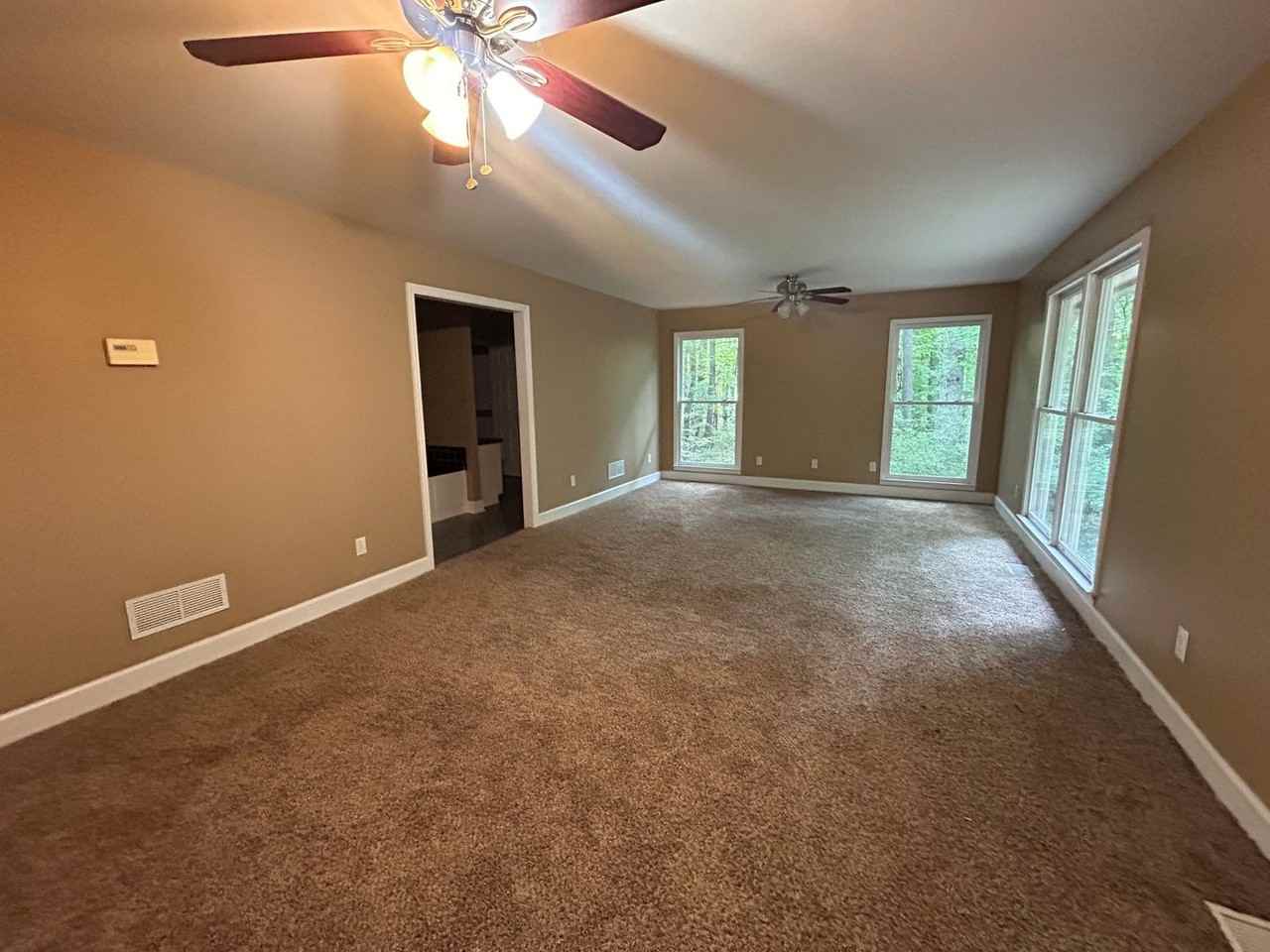 308 Wynterhall Drive - Photo 5 of 15