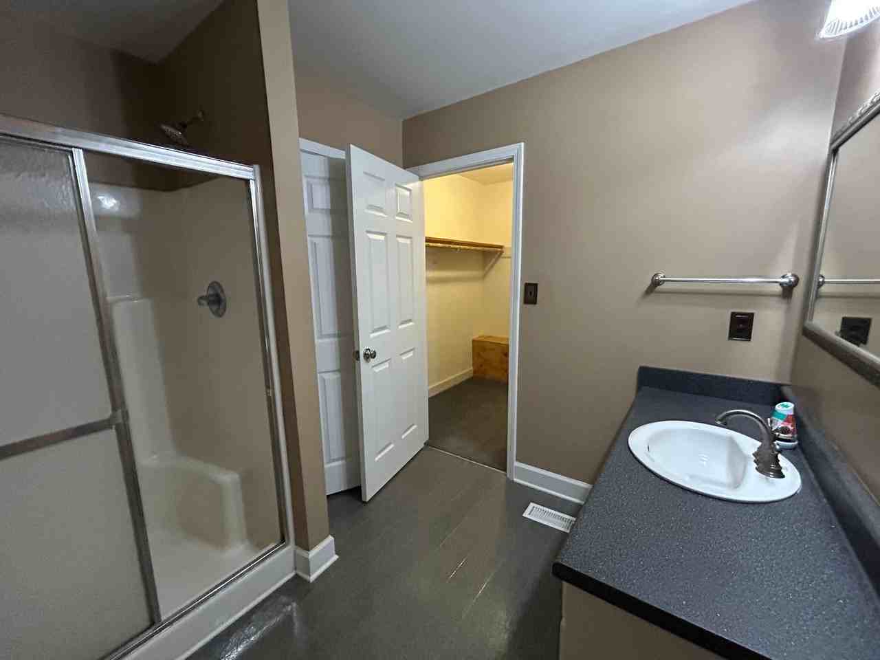 308 Wynterhall Drive - Photo 7 of 15