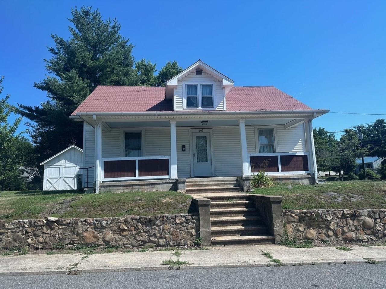 107 Preston St, Salem, VA 24153 3 Bedroom House for $2,000/month - Zumper