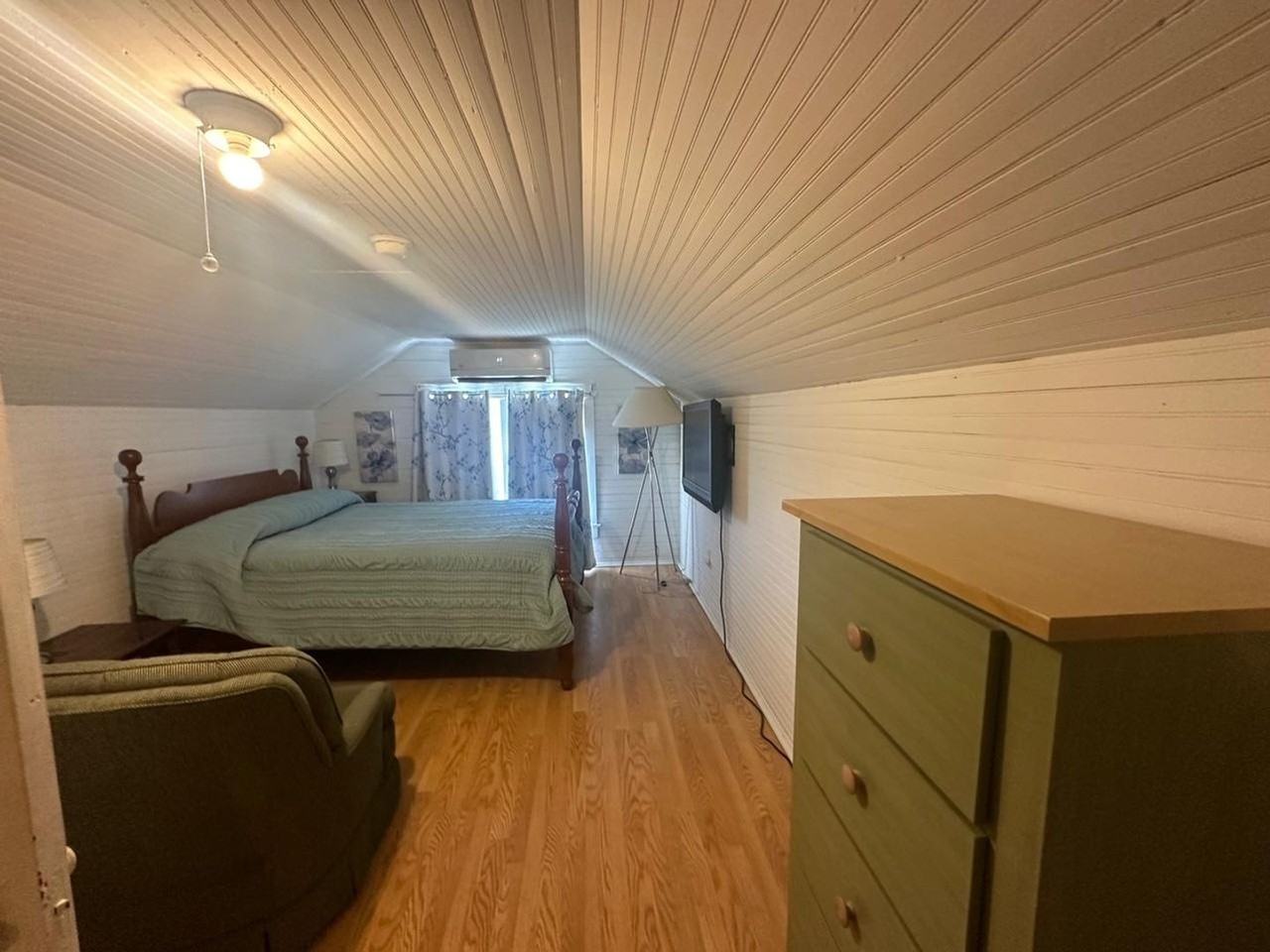 107 Preston St - Photo 7 of 12