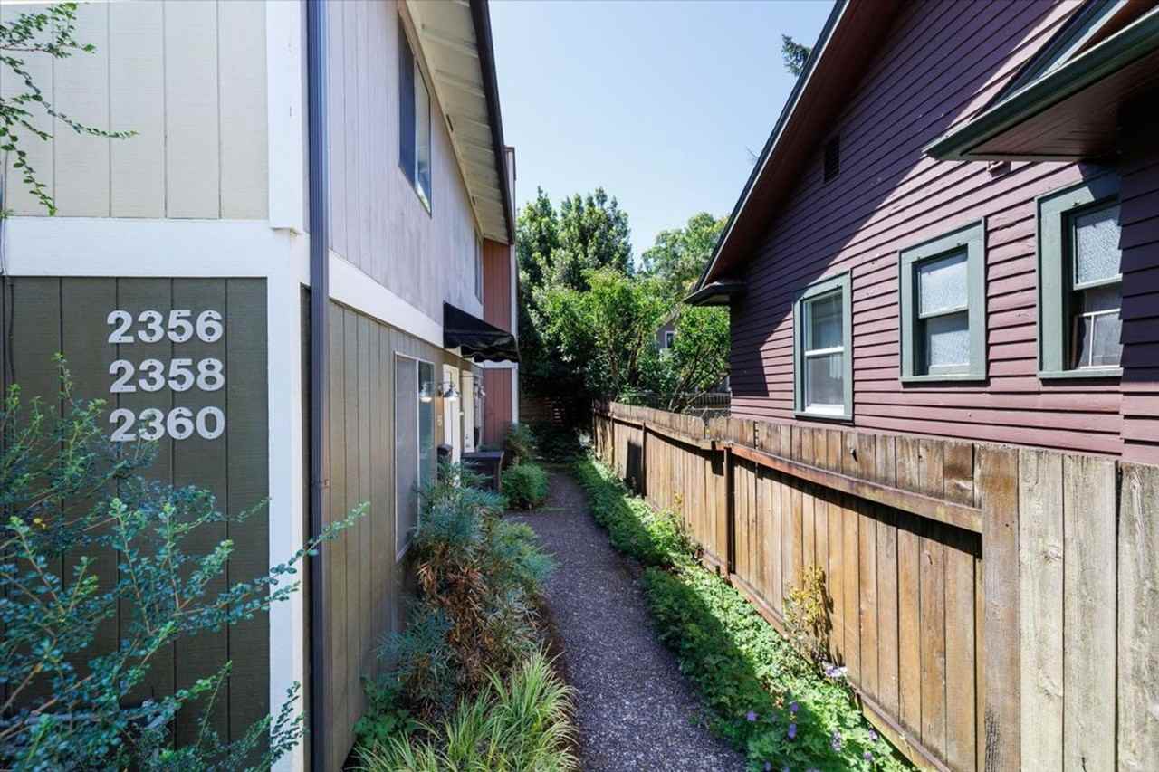 2360 Se Division St - Photo 3 of 19