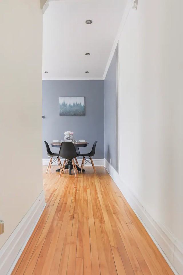 Rue Sherbrooke O & Av. de Hampton - Photo 4 of 27