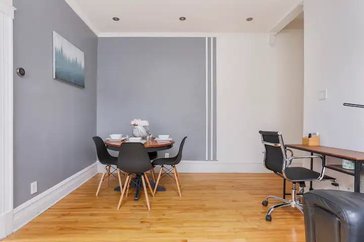 Rue Sherbrooke O & Av. de Hampton - Photo 3 of 27