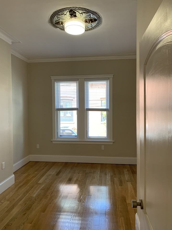 26 Pembroke St #1 - Photo 3 of 8