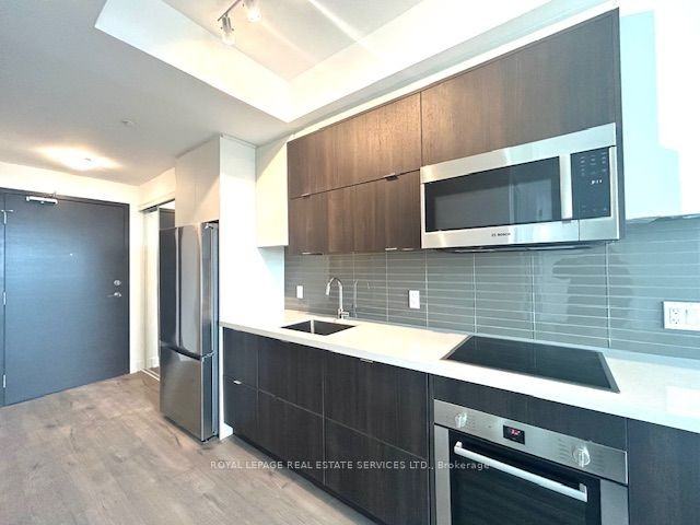 2 Teagarden Court #404 - Photo 3 of 20