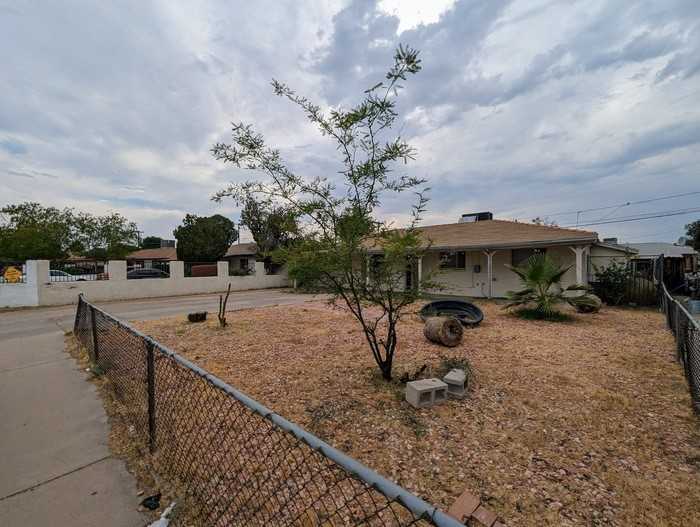 6036 N 31st Dr - Photo 2 of 50