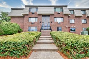 3 Hallmark Gdns #NA - Photo 1 of 1