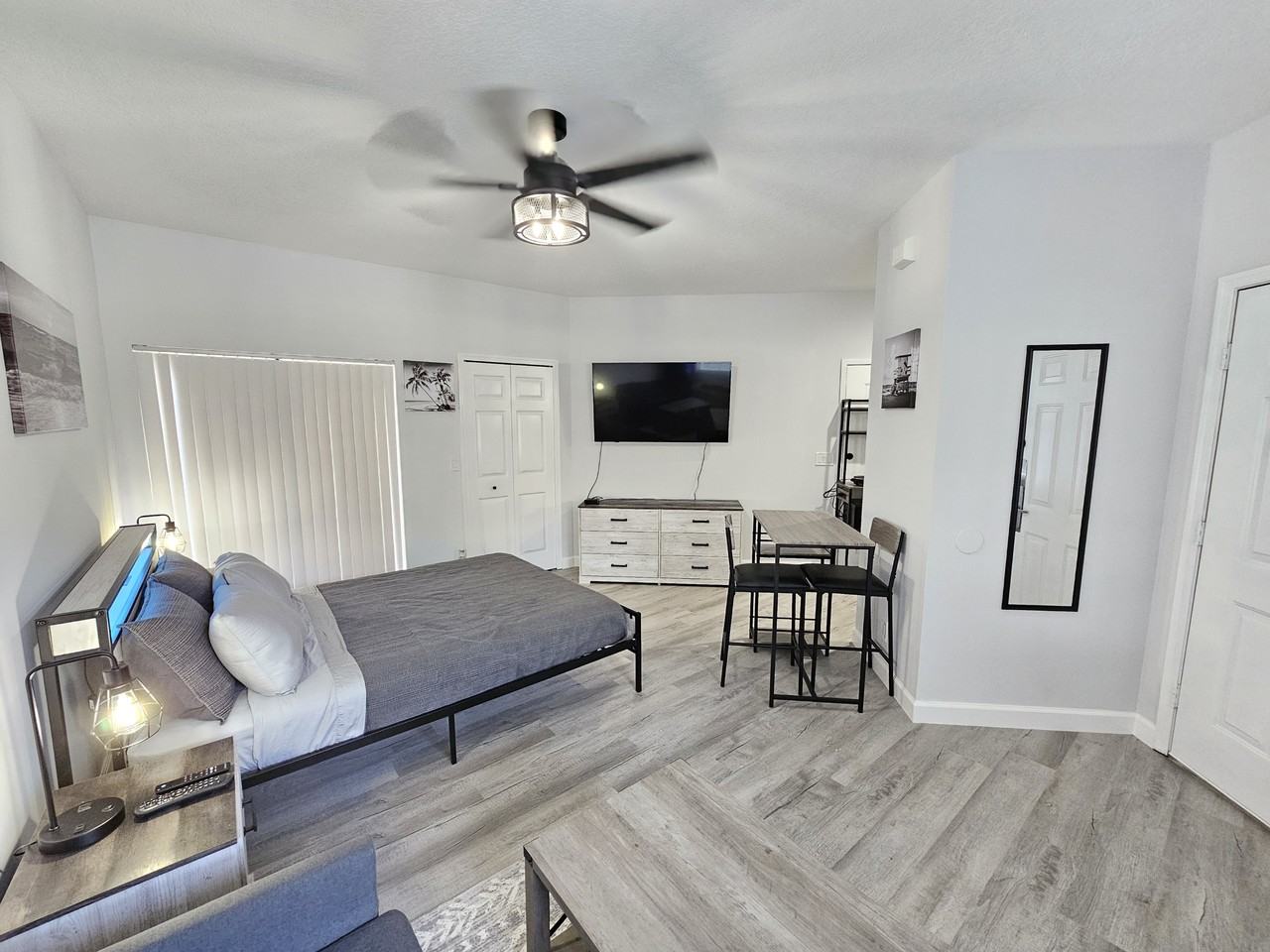 8366 Mulligan Cir - Photo 3 of 19