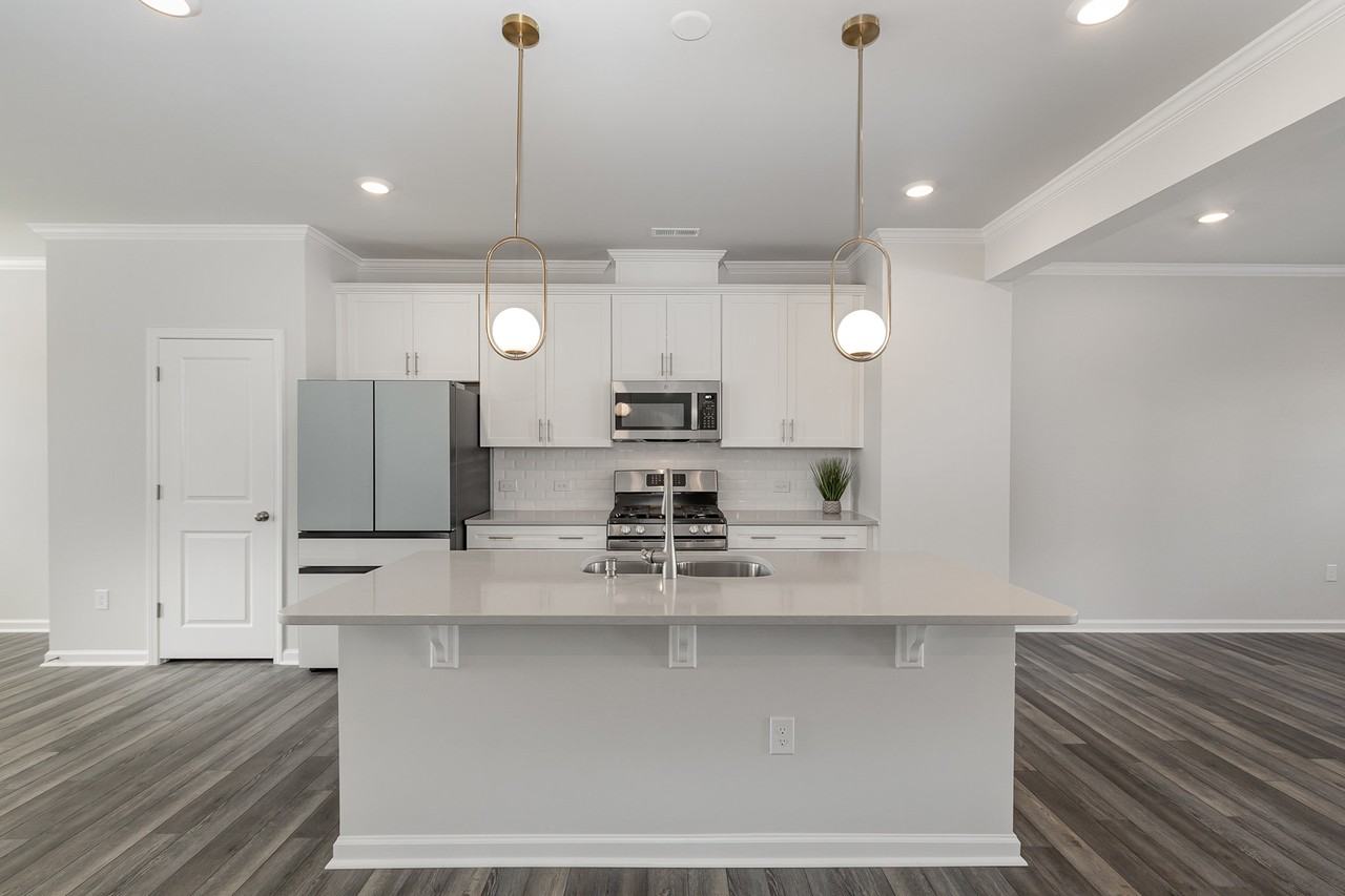 3105 Brellon Ln - Photo 3 of 37