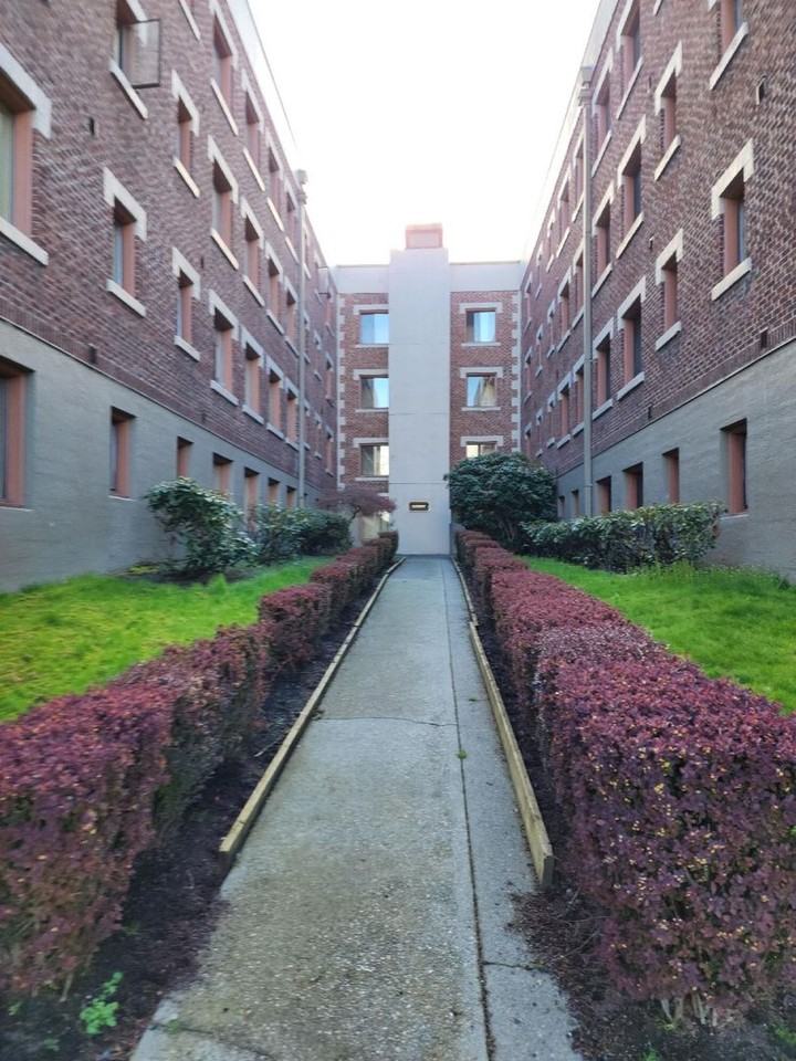 Florence Apartments - Photo 2 of 32