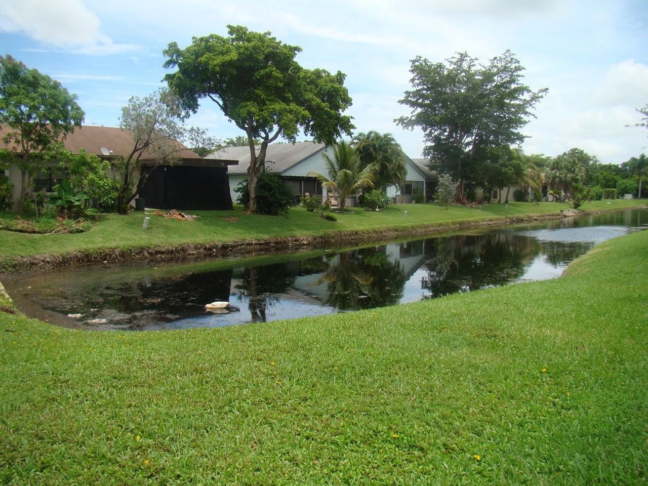 10015 South Nob Hill Circle - Photo 6 of 9