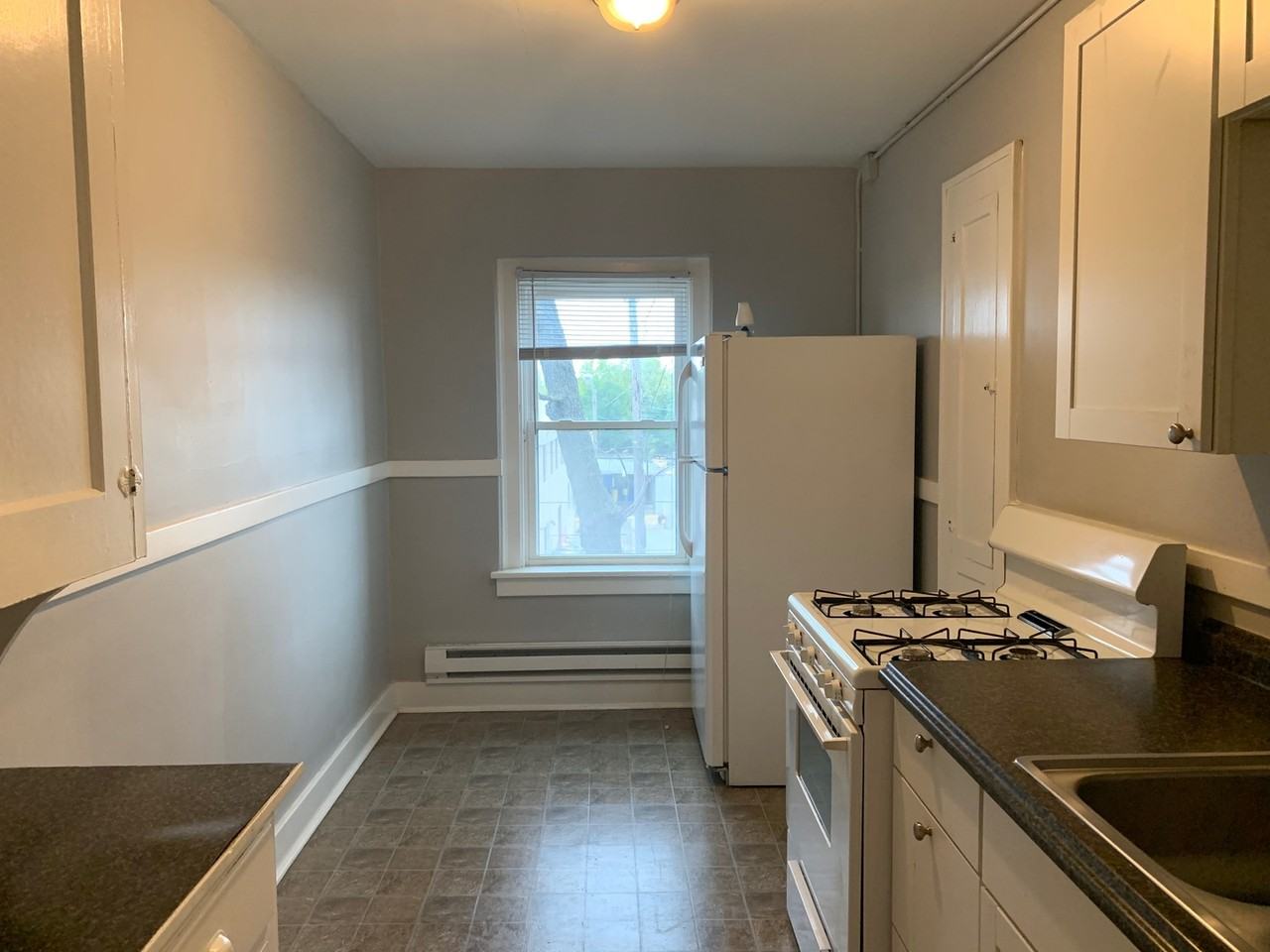 2930 5th Ave - Photo 2 of 17