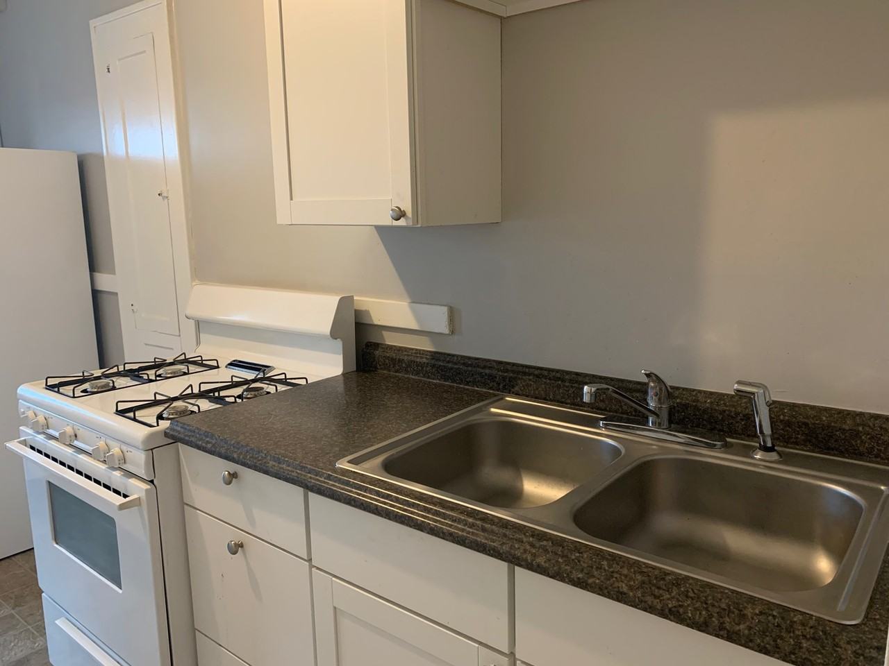 2930 5th Ave - Photo 3 of 17