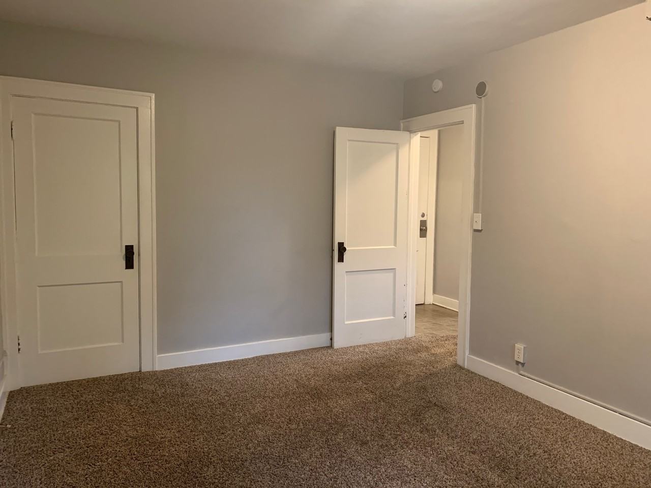 2930 5th Ave - Photo 5 of 17