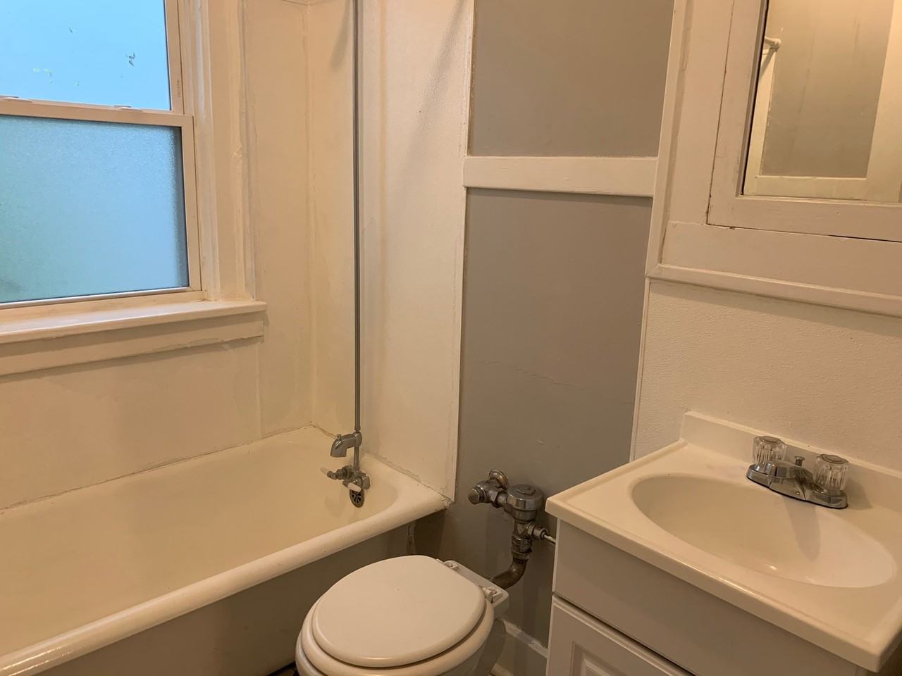 2930 5th Ave - Photo 6 of 17