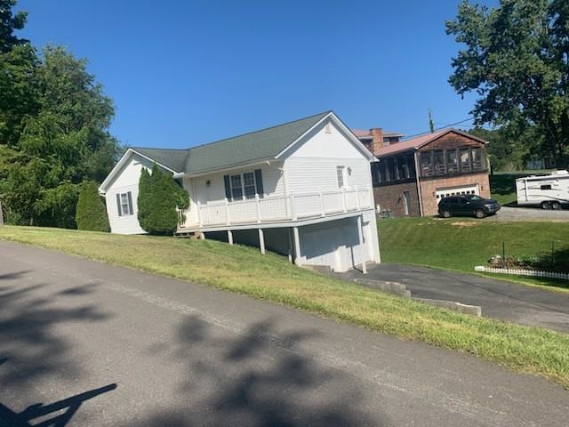 102 Skyview Dr #1 - Photo 2 of 22