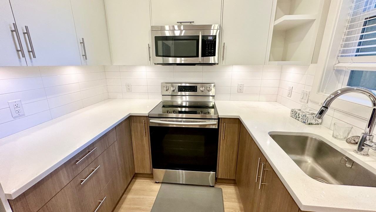 4735 Northlawn Drive - Photo 2 of 13