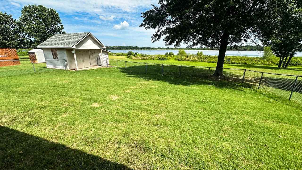 3140 Eagle Dr - Photo 2 of 25