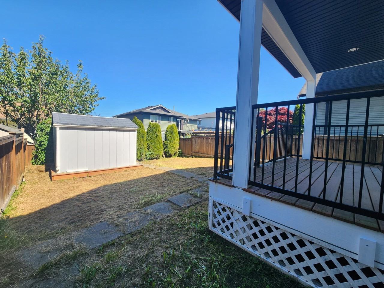 2081 Dover St #1 - Photo 3 of 18