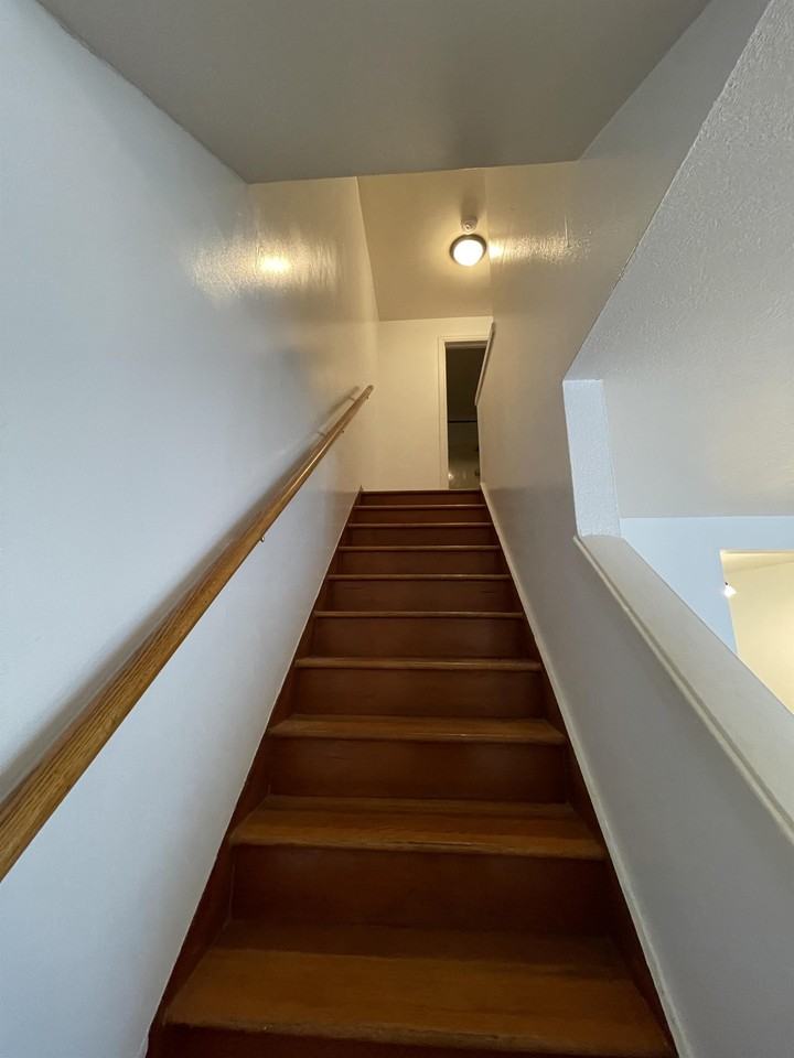 4420 3rd Ave N #3 - Photo 6 of 10