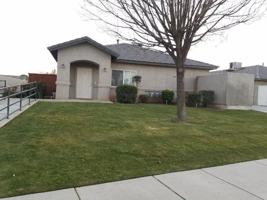 featured image of 703 W Day Ave