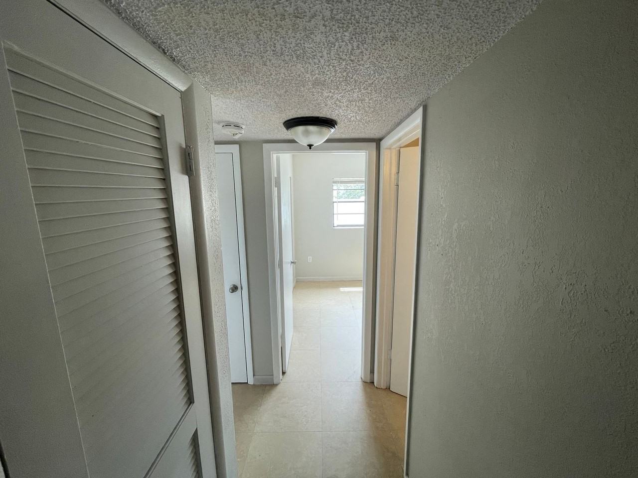 6719 Congress St - Photo 6 of 11