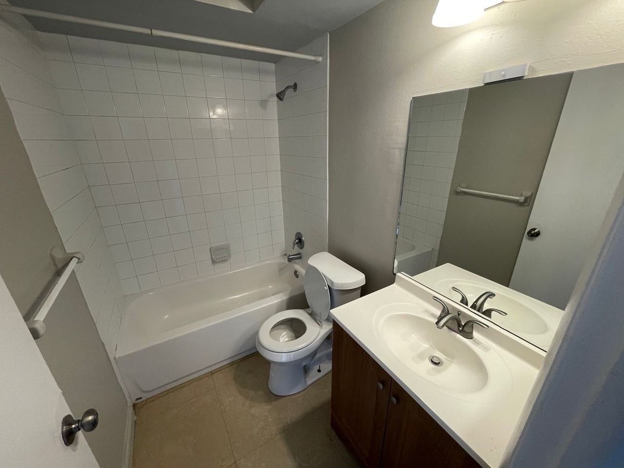 6719 Congress St - Photo 7 of 11