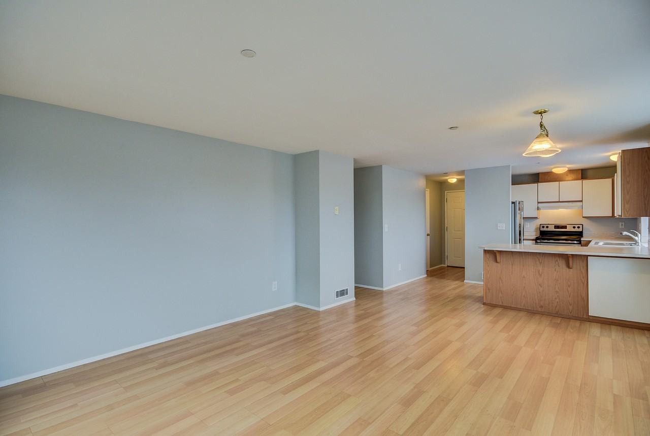485 Sw Bayshore Dr Apt A201 - Photo 3 of 15