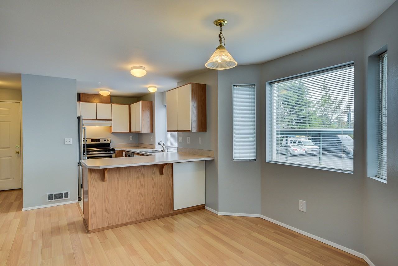 485 Sw Bayshore Dr Apt A201 - Photo 5 of 15