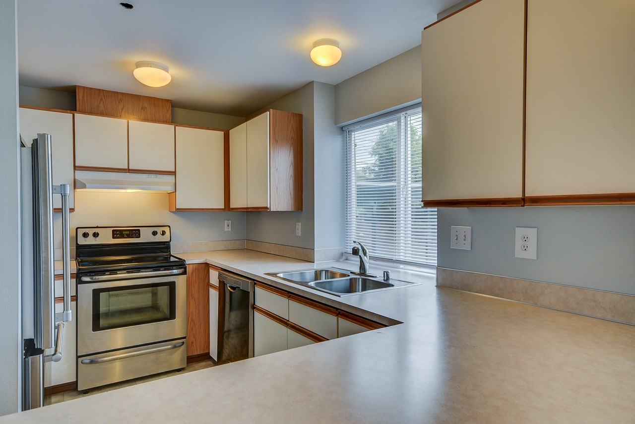 485 Sw Bayshore Dr Apt A201 - Photo 6 of 15