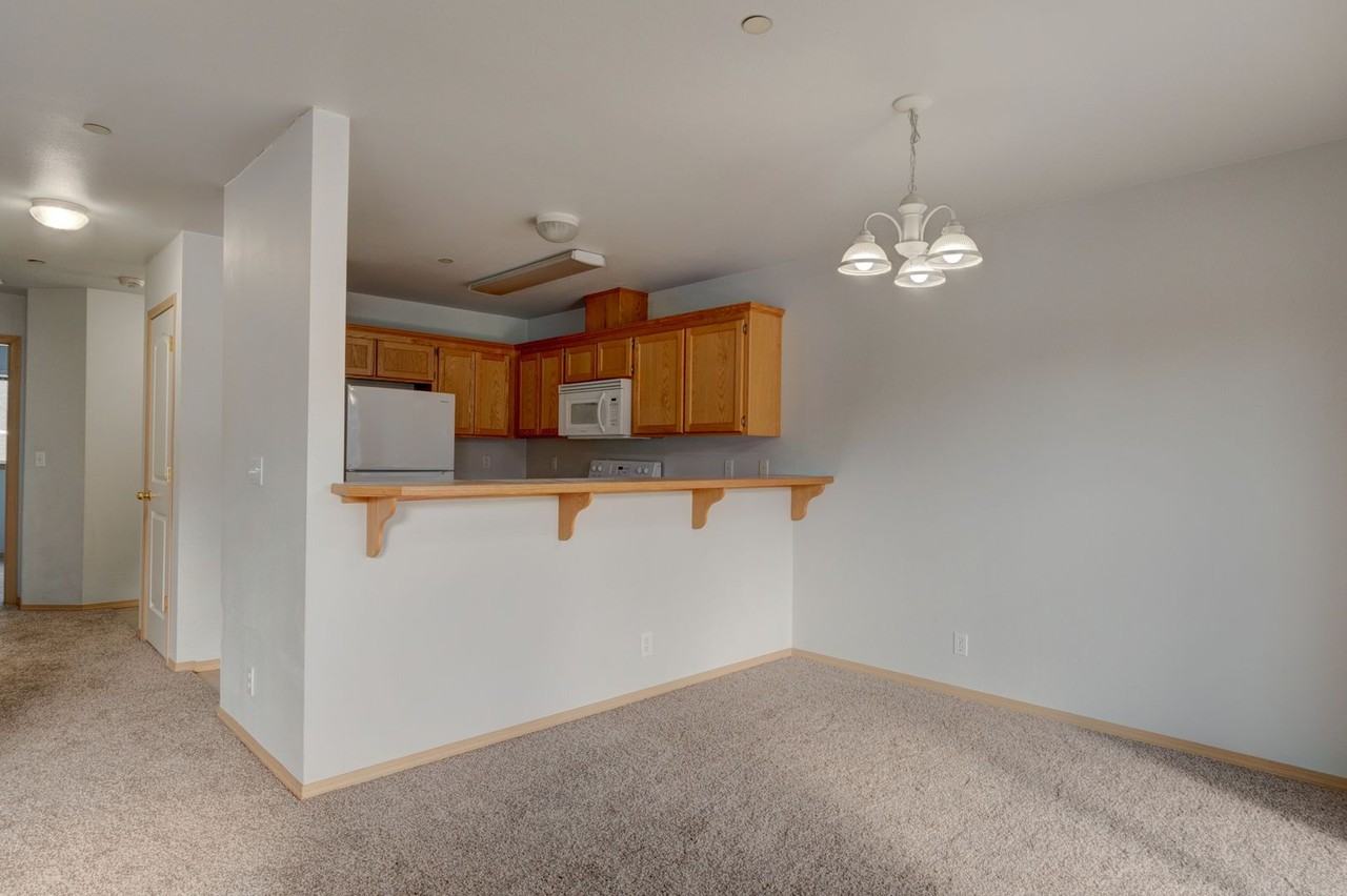 1670 Sw Mulberry Pl #B304 - Photo 2 of 14