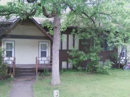 featured image of 823 Doberman Court Southeast