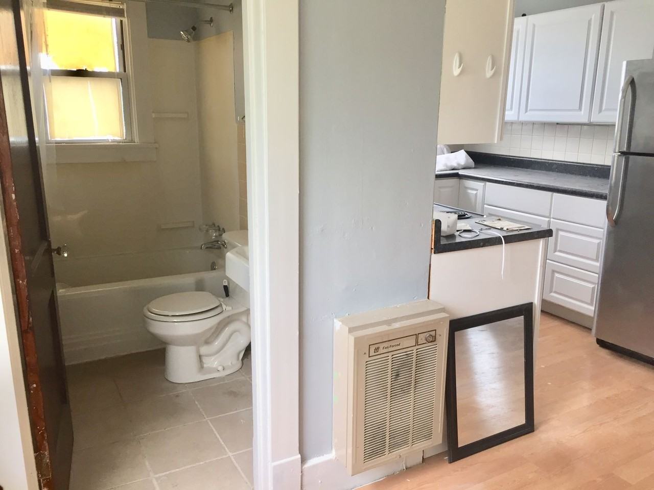 W PIERCE 211 - Photo 2 of 5