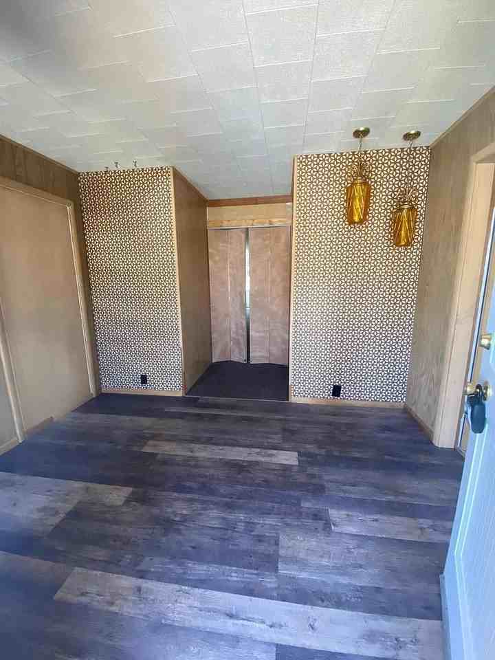 131 Polk St - Photo 6 of 19