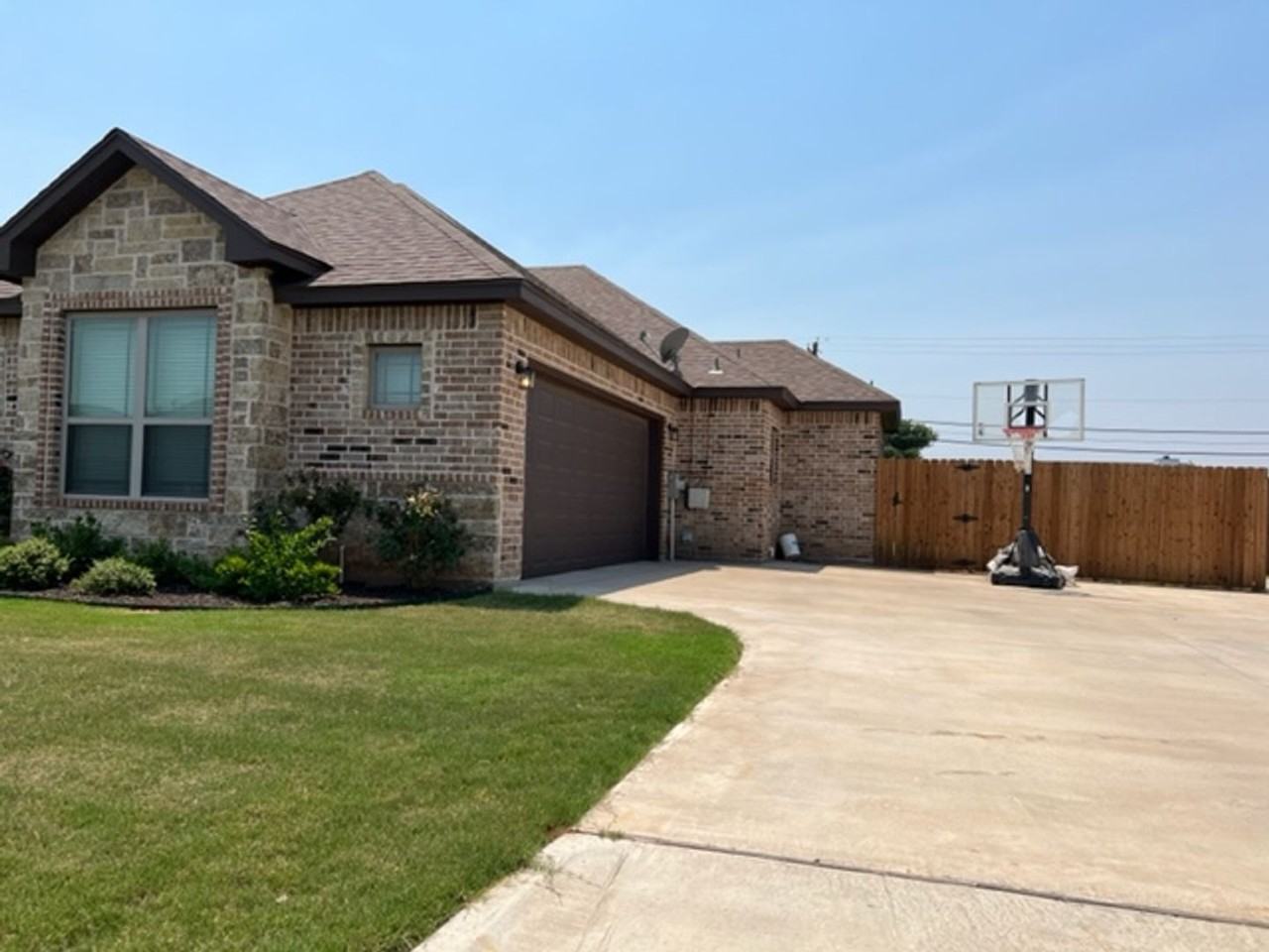 6642 Summerwood Trl - Photo 3 of 30
