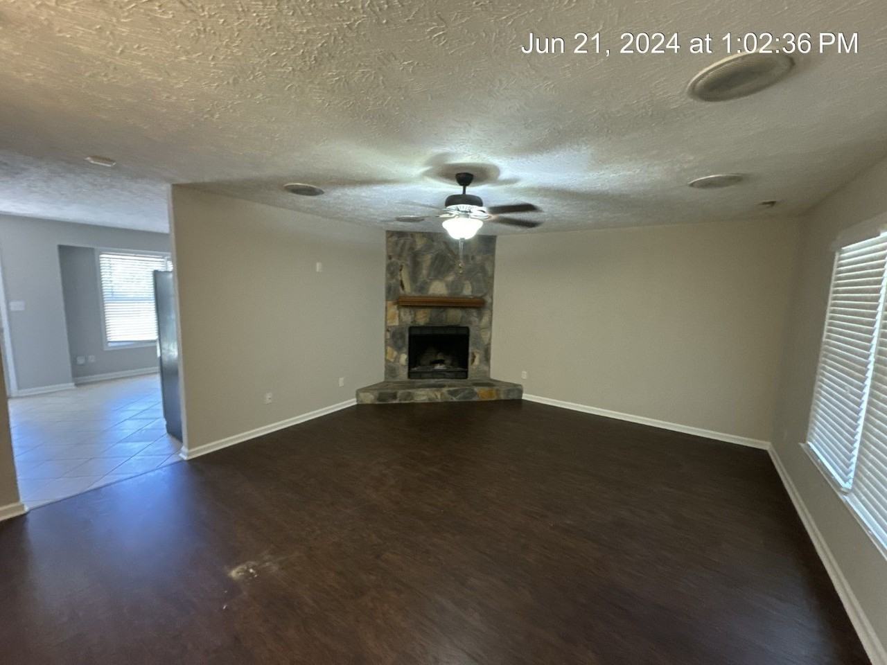 5032 Shimmer Dr - Photo 5 of 23