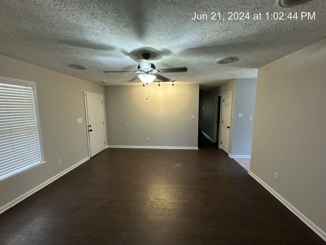 5032 Shimmer Dr - Photo 6 of 23