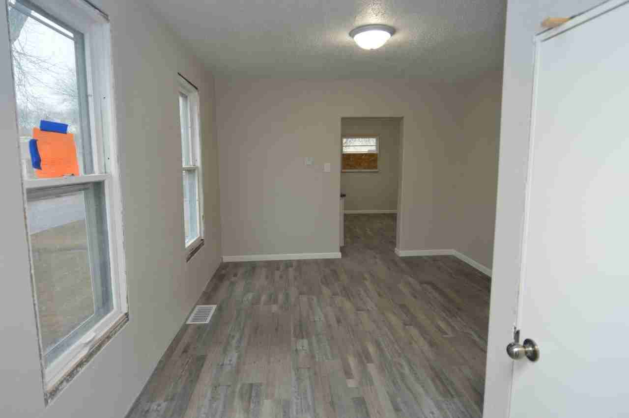 501 N 4th St - Photo 3 of 19